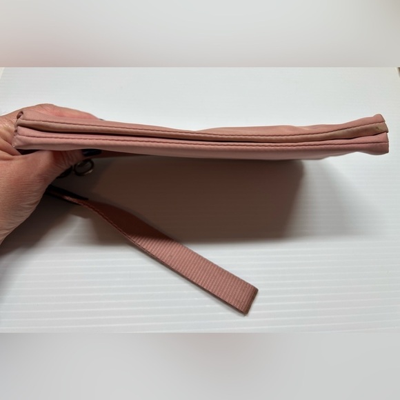 Lululemon Now and Always Pouch Salmon Pink Silver Hardware Removable Wrist Strap - Picture 9 of 11